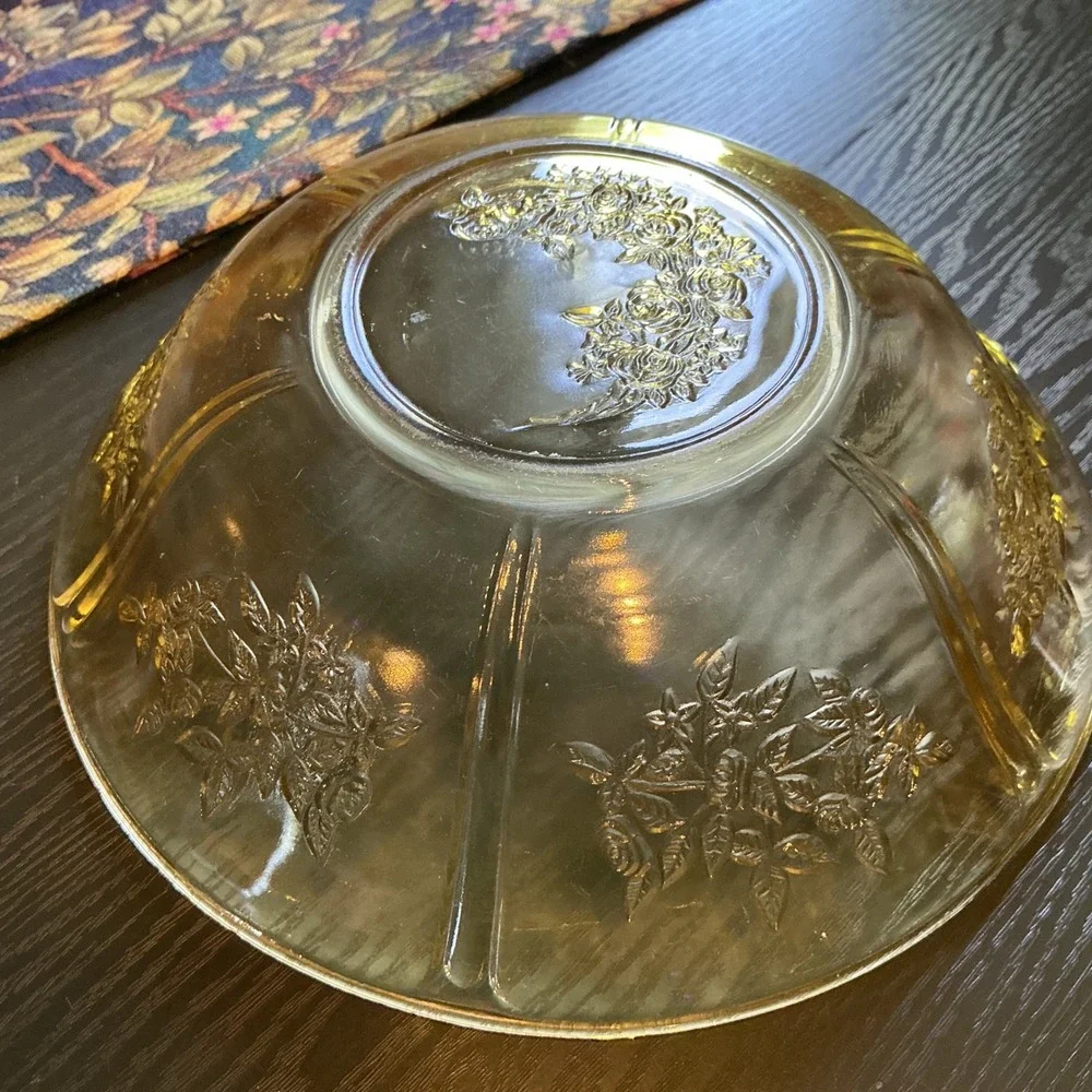 Federal Glass Sharon Cabbage Rose‎ Amber Depression Bowl 8.5 Inch Vintage